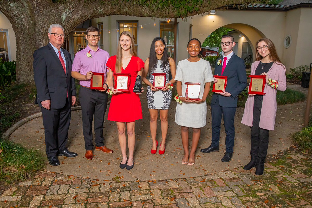 Eight UL Lafayette students recognized as Spring 2023 Outstanding Graduates